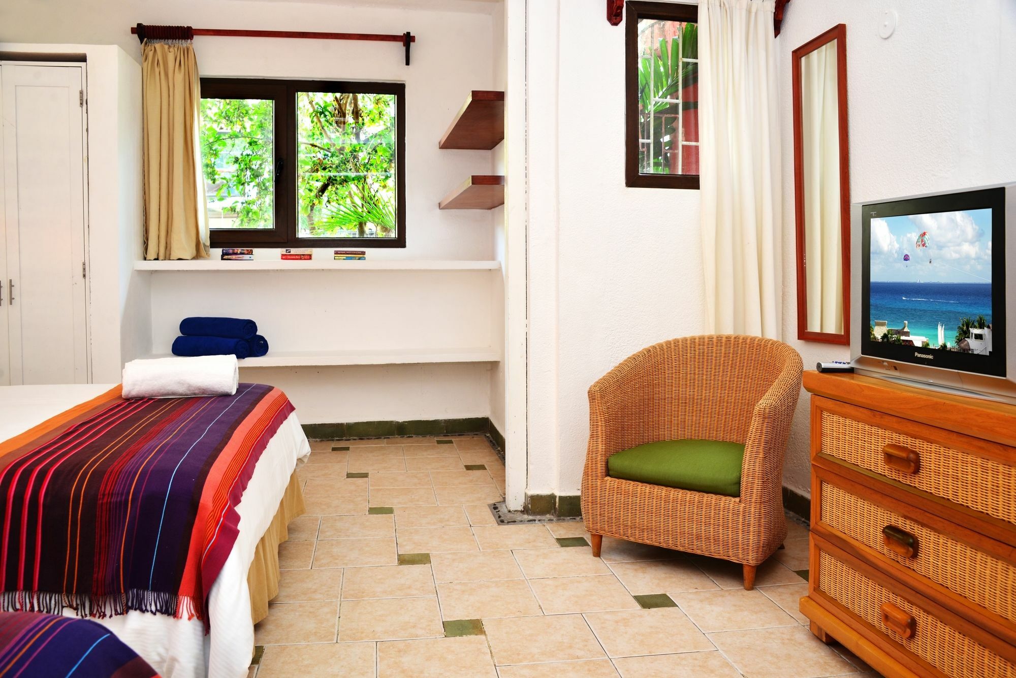 Hotel Club Yebo Плая дел Кармен Екстериор снимка